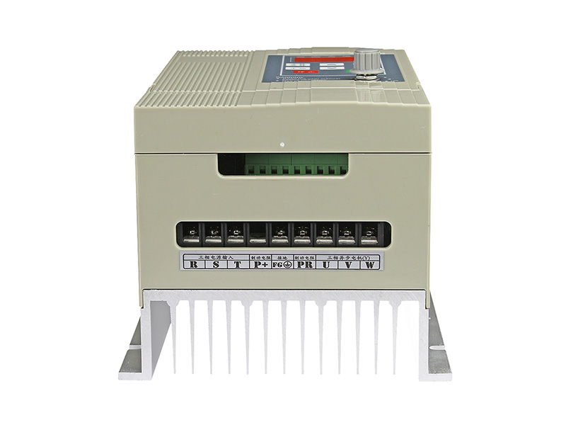 4000H三相水泵變頻器，380V恒壓供水變頻器，變頻恒壓供水，變頻器廠家